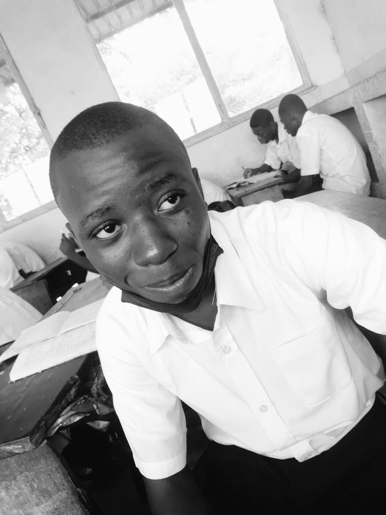 Heis_JB's tweet image. Croyez en Dieu 
Croyez en vous 🍂