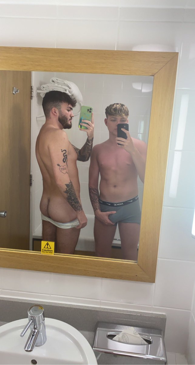 urGFLovesMyCock's tweet photo. 40%off new tapes available 😎😈 https://t.co/e2wM1pHwk2