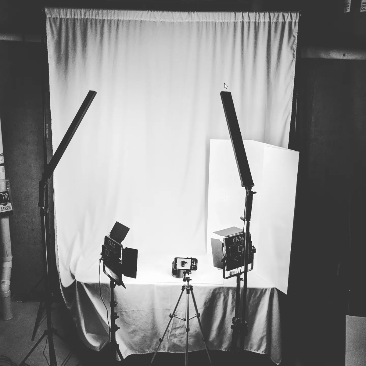 ComplxSimworks's tweet photo. New photoshoot area is setup and ready to go. First new product of the year is on deck and I'm getting the material ready.

#complxsimworks #simracing #photoshoot https://t.co/deYJRzbsyt