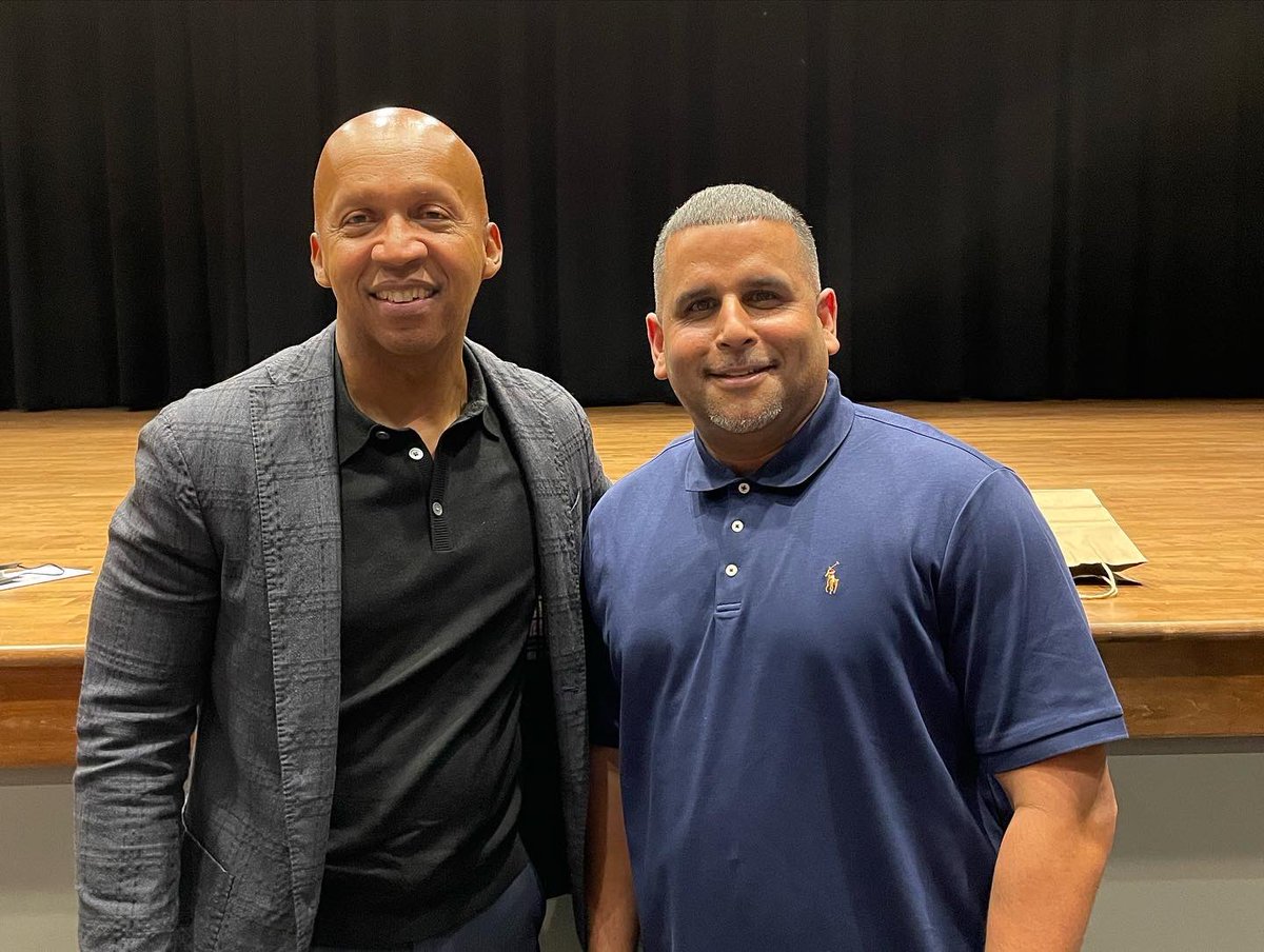 lifeafter27life's tweet photo. #cfsy #ican #nochildisbornbad #bryanstevenson https://t.co/mMujriz0Fo