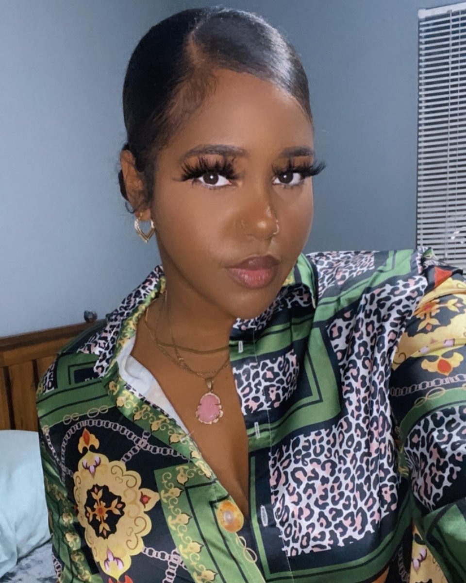 Eye•Sis 👑 tweet media