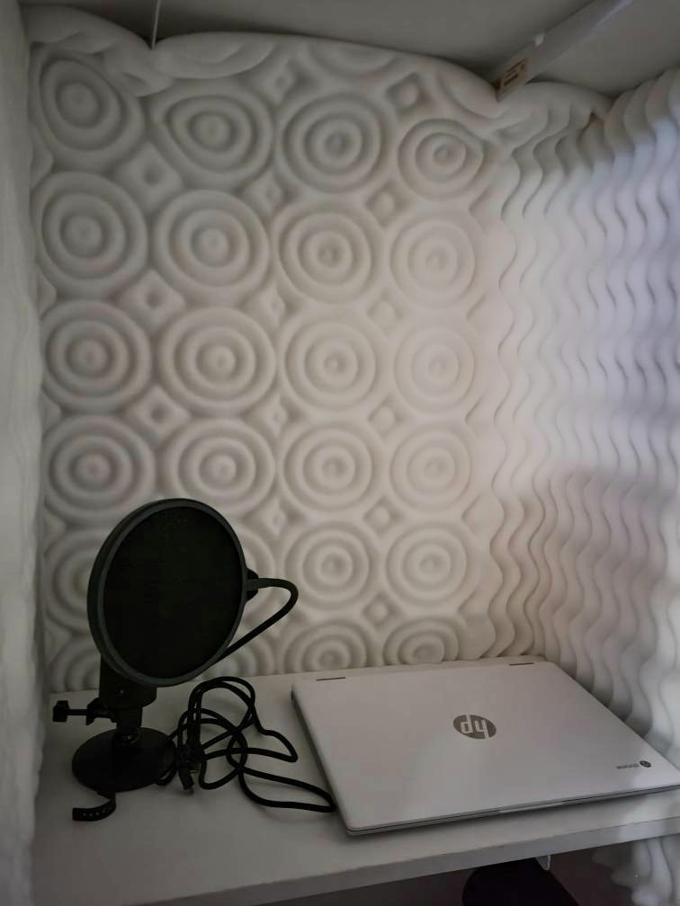 JorgeSaenzVO's tweet photo. I finally got my very own recording booth set up in my closet. Thank you @elisebaughman for helping me you don't know how much I truly appreciate everything you have done.
#chasingmydreams #futurevoiceactor #masteryisnotperfection #onestepatatime https://t.co/ovrS8vt3Za