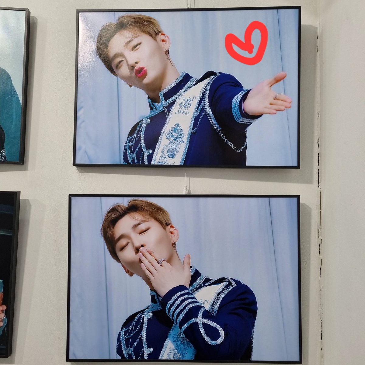 j1rungdung's tweet photo. 전시 되어있는 모든 사진들이 너무도 예뻤지만,
나 밥알의 픽은 완댜님의 손키스!
우리 지성이 생일 축하해 ♥
#HBD_YJS
#hello_my_springday
#우리_지성이_생일축하해 https://t.co/Hs6hzvx5bR