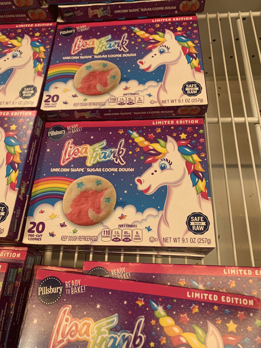 sgreflects's tweet photo. Do kids today know what this is? Or is it targeted only to those of us who had this trapper keeper in 1989? https://t.co/8l3dVPUzkS
