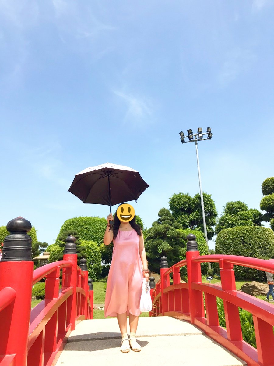MistressNhung's tweet photo. Chụp hình ở hồ cá Koi công viên Kirin 😄
#MistressKimNhung https://t.co/zbTBe3Ghdo