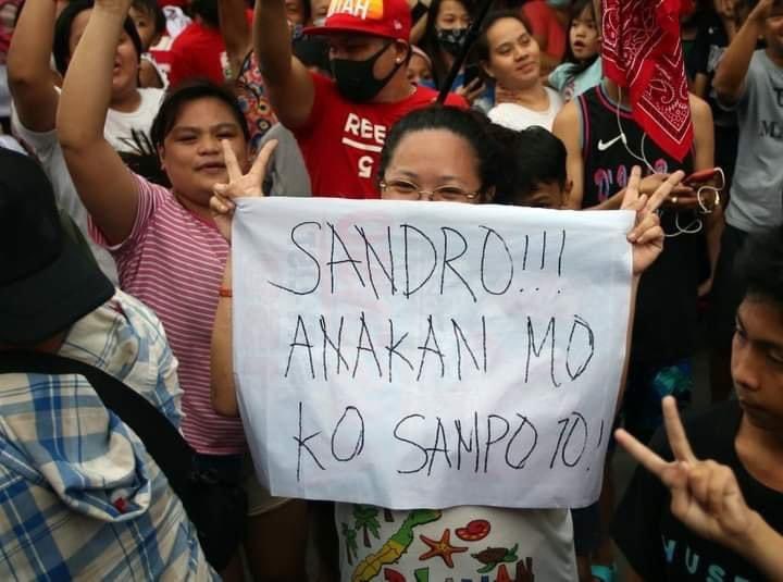 roialb's tweet photo. Sandro Marcos doing the bare minimum yet praised… while Aika (MPA-Harvard), Tricia (MBA,MD-ADMU, licensed Physician), and Jilian (Biomolecular science-NYU) being ridiculed for fhe most mundane things! This is what we call misogyny.
*Play The Man by Taylor Swift
#LeniKiko2022 🎀 https://t.co/as2zHLnrZC