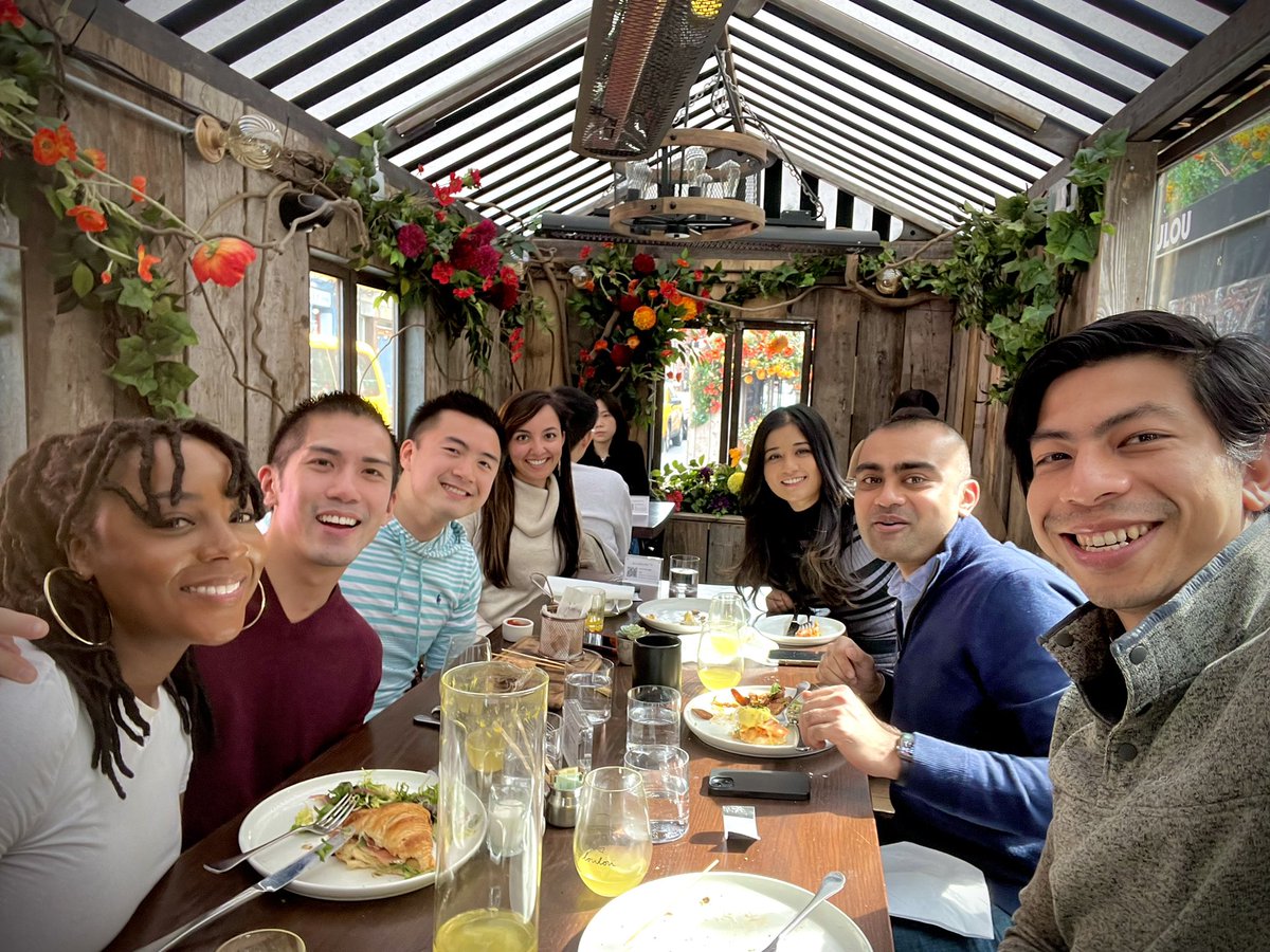 doctornikkid's tweet photo. Incredibly grateful for my friends &amp; all of my co-fellows for celebrating my 31st birthday 🎂 this weekend! You guys are my everything! 

So many laughs and amazing memories! 

Thanks for accepting me for me.
#VCUGI 
#GItwitter #FellowshipFam #FriendsForLife #NYC https://t.co/CeyVvCSFQz