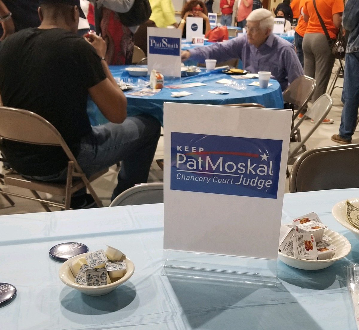 MoskalforJudge's tweet photo. Delighted to be a table sponsor for the Kiwanis Club of Madison Annual Pancake Breakfast, supporting Madison 2022 high school senior scholarships.  Also great to catch up with Joann North, Mark North, Don Deering and many others!  #KiwanisClubofMadison
#KeepPatMoskal https://t.co/hpntd5pQJp