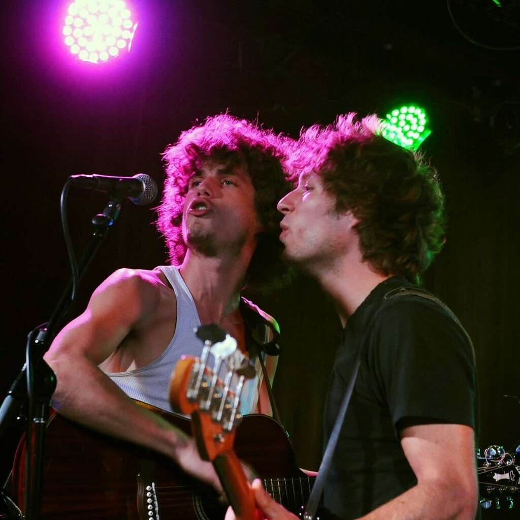 brothersmoving's tweet photo. Excited to be playing in the UK next week!

08.03 - GLASGOW - Poetry Club
09.03 - BRISTOL - Rough Trade
10.03 - MANCHESTER - Night People
11.03 - LONDON - Moth Club
12.03 - LONDON - The Shacklewell Arms
13.03 - MEXBOROUGH - The Imperial Music Venue

Tick… https://t.co/qzw8AzarDV https://t.co/s2qigpMrdY