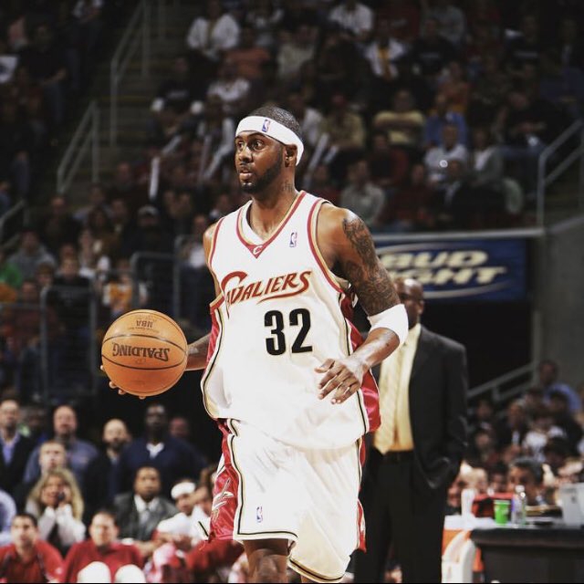 JayFaa1's tweet photo. Algunas curiosidades sobre Tatum;
Hoy coló 54 a Los Nets !!!
• Tyrone Lue, es primo segundo suyo
• Su padrino, Larry Hughes, pick de lotería (Pick 8 del NBA Draft 1998). Lo hizo tener un vínculo con Kobe desde muy joven.
#NBAPfrofunda #BienAdentro https://t.co/Y7reBnGUOi