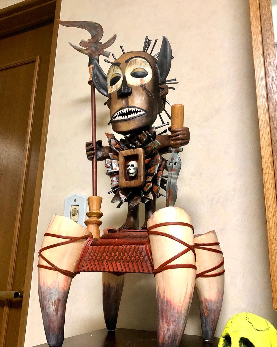 この方のシリキ・ウトゥンドゥ何度見ても完成度が高くて尊敬する