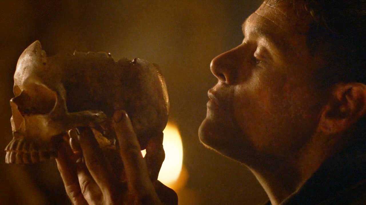GameofThrones Quotes on Twitter: ""Karl Tanner from Gin Alley drinking wine  from the skull of Jeor fuckin' Mormont. Any command for us, Lord  Commander?" Karl Tanner https://t.co/Khi5t2oaF3" / Twitter