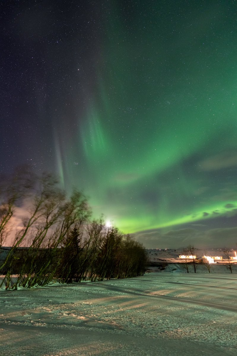 RBendova's tweet photo. Iceland, few minutes ago 💚🇮🇸
#AuroraBorealis #iceland #night #dream https://t.co/P1qJi1ESte