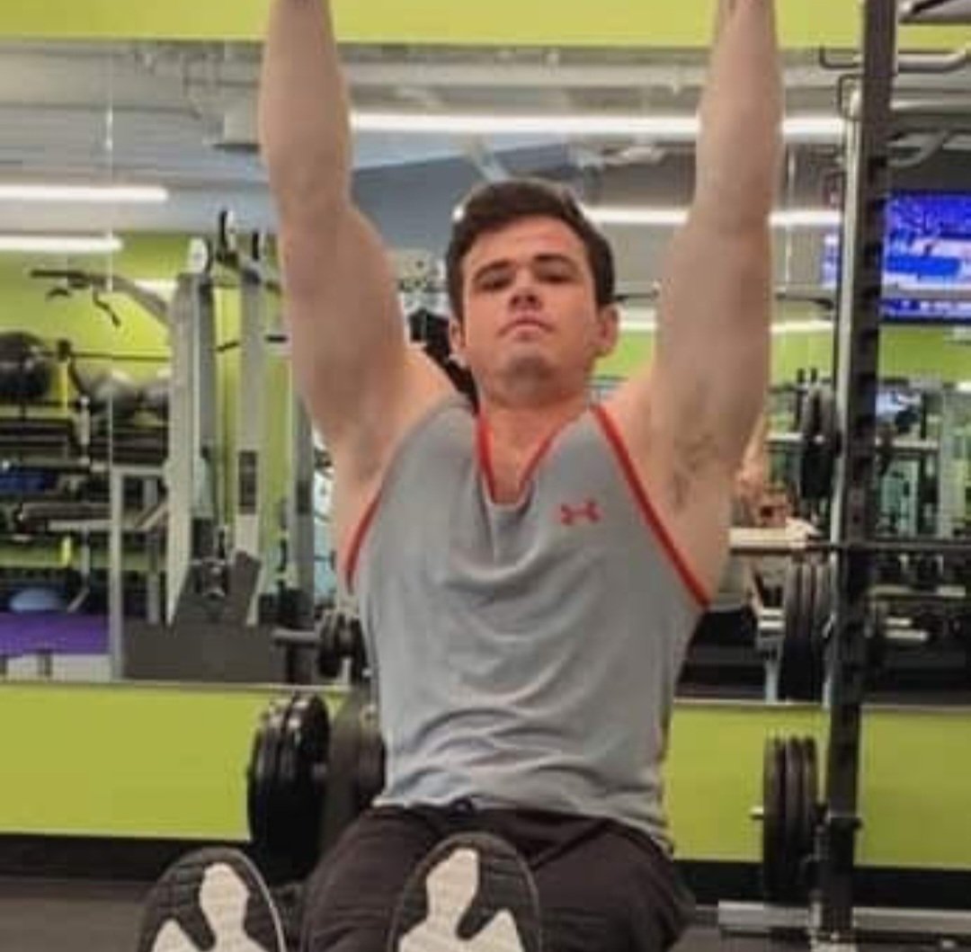 SydVishius's tweet photo. @MagnusCarlsen working on that kings Indian defense? https://t.co/QjD6jrJen7
