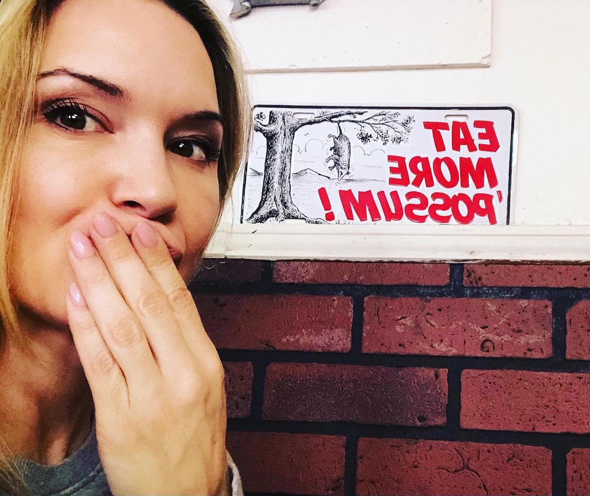 Victoria Pratt tweet media