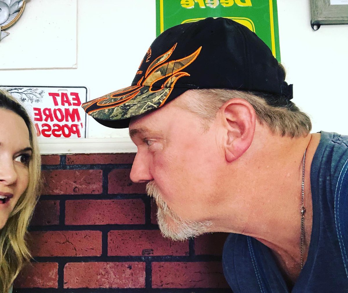 Victoria Pratt tweet media