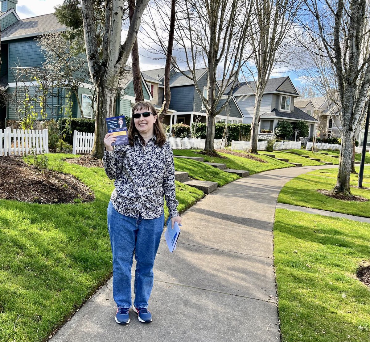 Elect_KristineA's tweet photo. Had a great time canvassing this weekend! Thanks to those who helped out at short notice! The community concerns raised were housing prices, homelessness, and smart land-use planning. And many wanted to talk about the war in Ukraine 🇺🇦 #orpol #washingtoncountyOR https://t.co/3JzfYxZbe9