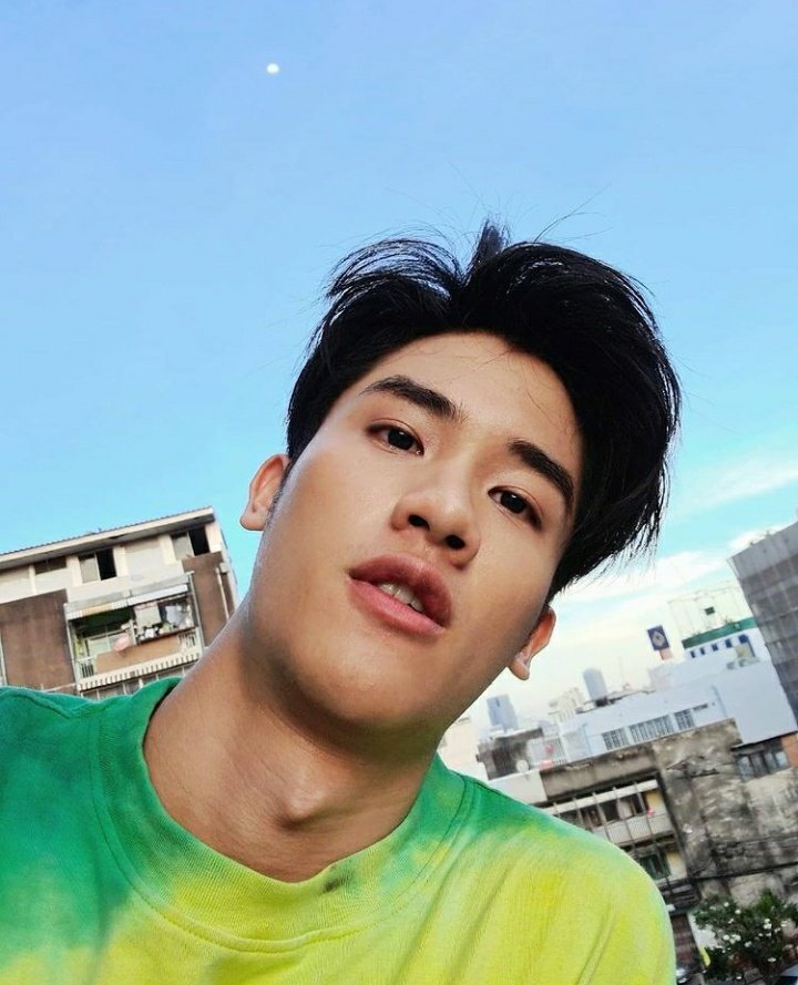 tawan_memories's tweet photo. 🗓️ 2 years ago
#AISxSamsung
#SingleTakeChallenge
#Tawan_V https://t.co/60nDNmEfeU