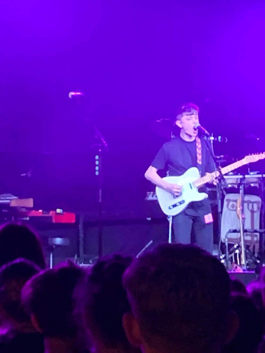 4Chubz's tweet photo. @tomasmithmusic just tore the barrowlands a new one what a gig what a night
#Barras
#Glasgow
#HereWeHereWe
#GangofYouths https://t.co/ru7voUi0hx