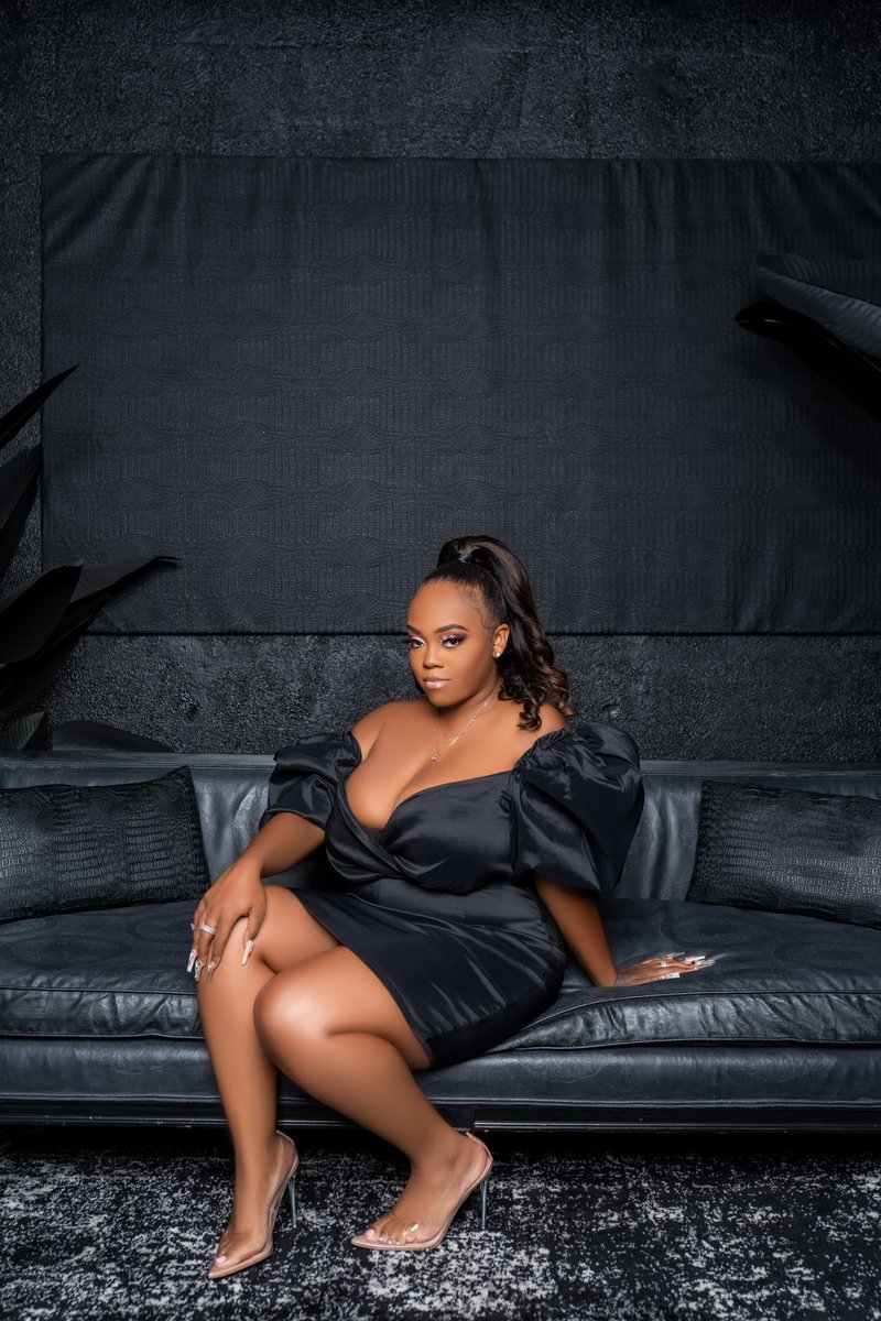 ____mirrr's tweet image. first &amp;amp; finest . 🖤