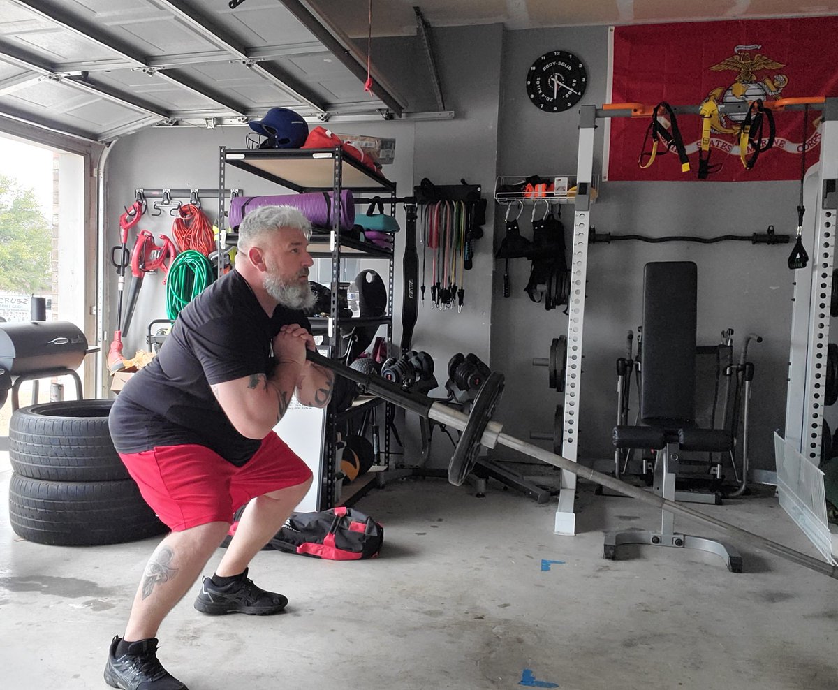 TexasBeast6's tweet photo. Sunday Funday.. Broke out the new toy.. Got an Landmine and Handle.
-
Landmine HIIT
4 Exercises, 2 Rounds 
30 sec on, 30 sec off
Squat to Press
Lunge to Press
Bent-Over Row
Landmine Twist
-
#condemnedlabz #condemnedlabzinstitution #marines #Landmineexercises #hiit #WorkHard https://t.co/htU7tu3N6g