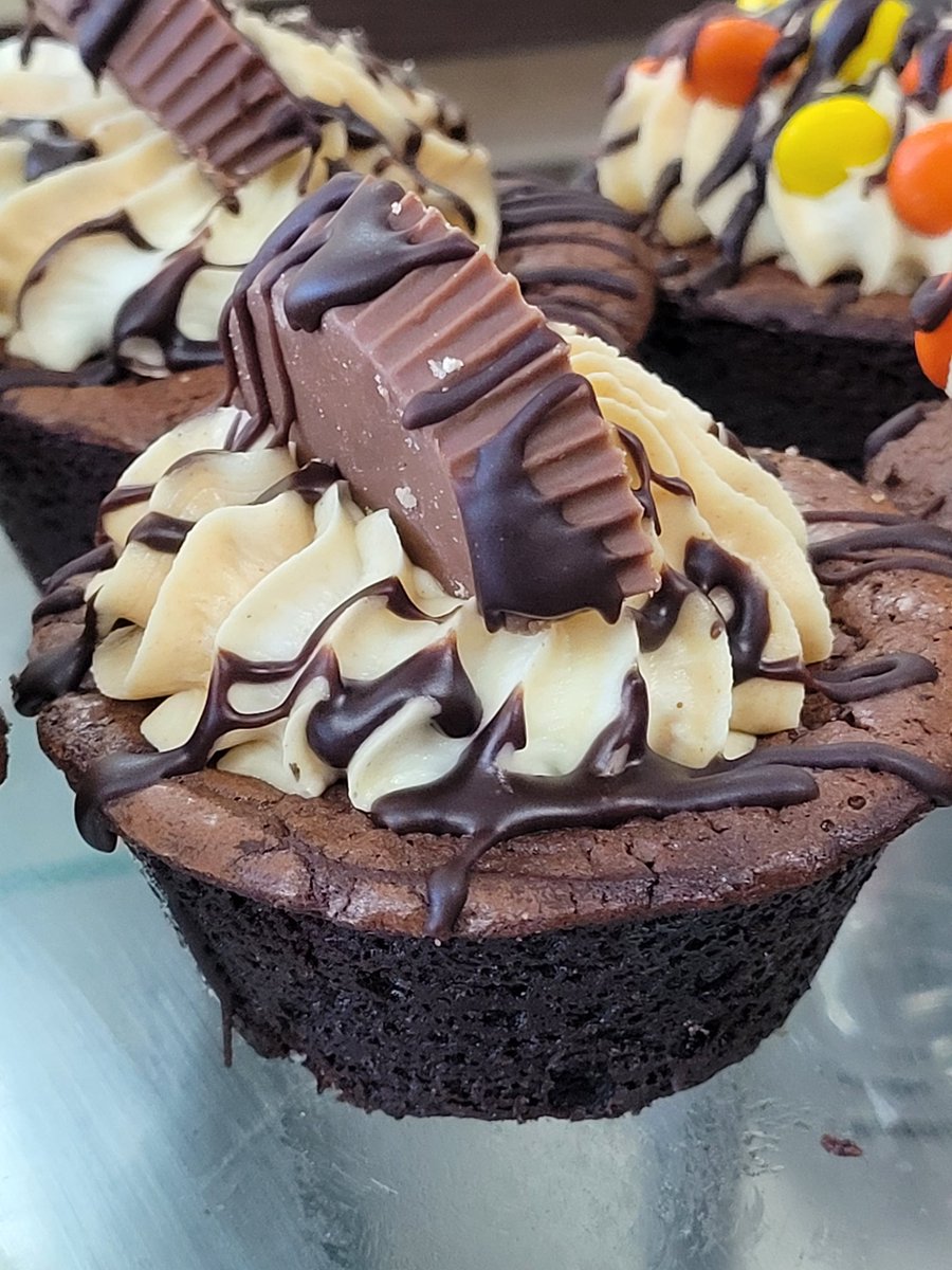 Peanut Butter Cup Brownie!!
