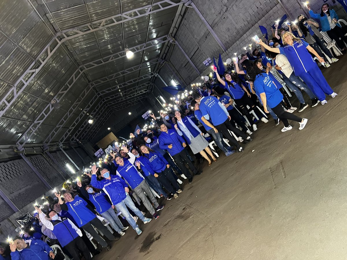 carlos_guevara's tweet photo. Gracias a todos nuestros líderes de la Zona Oriente! #VamosconMira @aydeelizarazoc @EquipoPorCol al Senado @PartidoMIRA 5️⃣ a la cámara de representantes por Bogotá 1️⃣0️⃣5️⃣ @irmalherrera https://t.co/ifySHc9nap