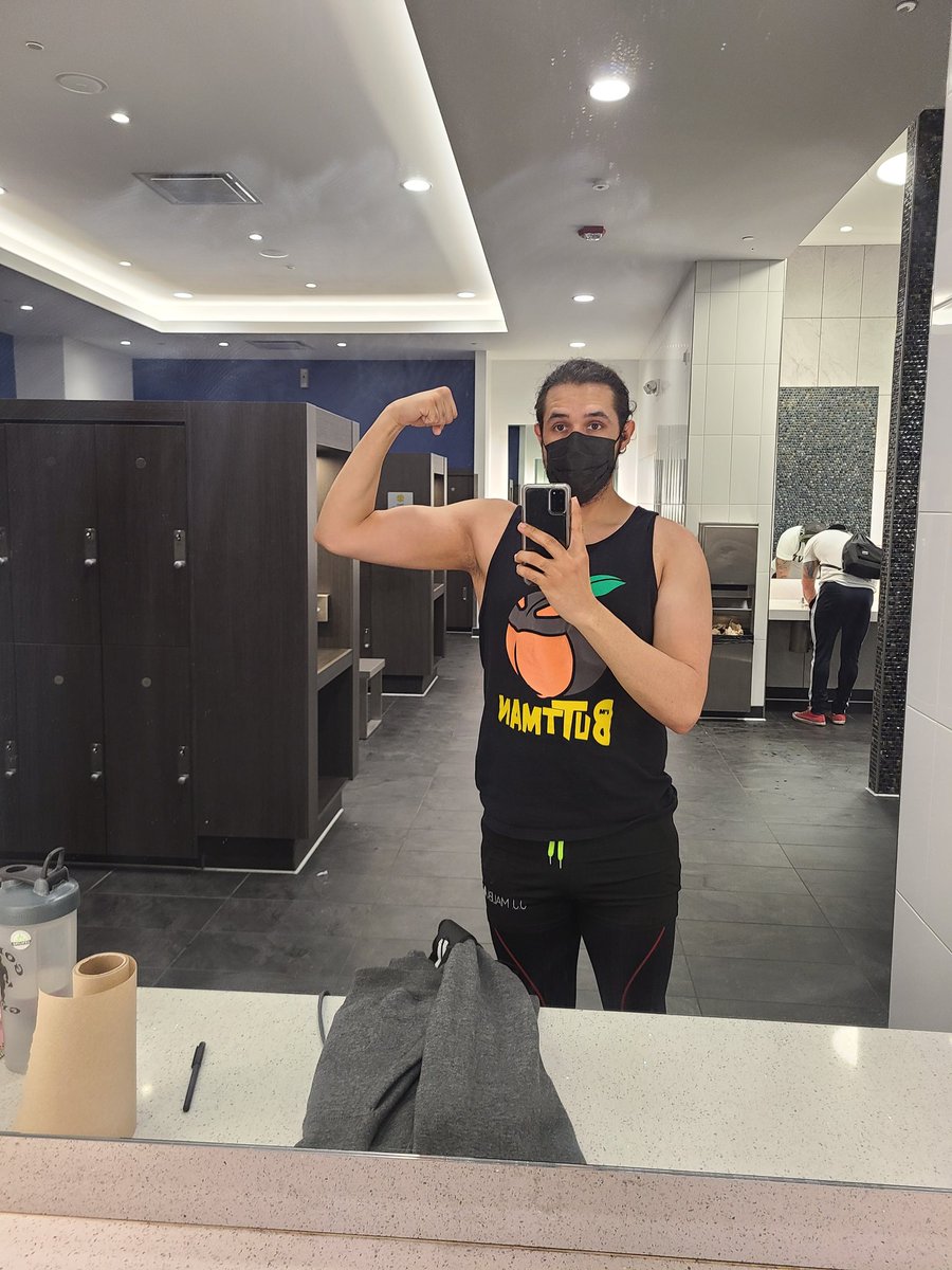 TerjaNox's tweet photo. I meet to start matching my tanks with the right workouts lol
Arms! Slowly they grow for better hugs!
#DndFitness
#HalfOrcInTraining
#StrengthCheck https://t.co/8hrc6MtxMH
