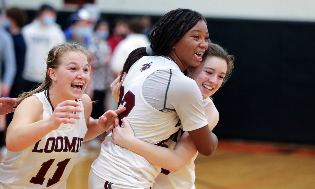 LoomisAthletics's tweet photo. Scenes from earlier today... https://t.co/JxgkZrWGtt