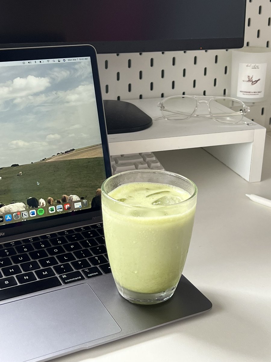 14thoffebr's tweet photo. matcha morning 🍵 https://t.co/1SdaZwsW3e