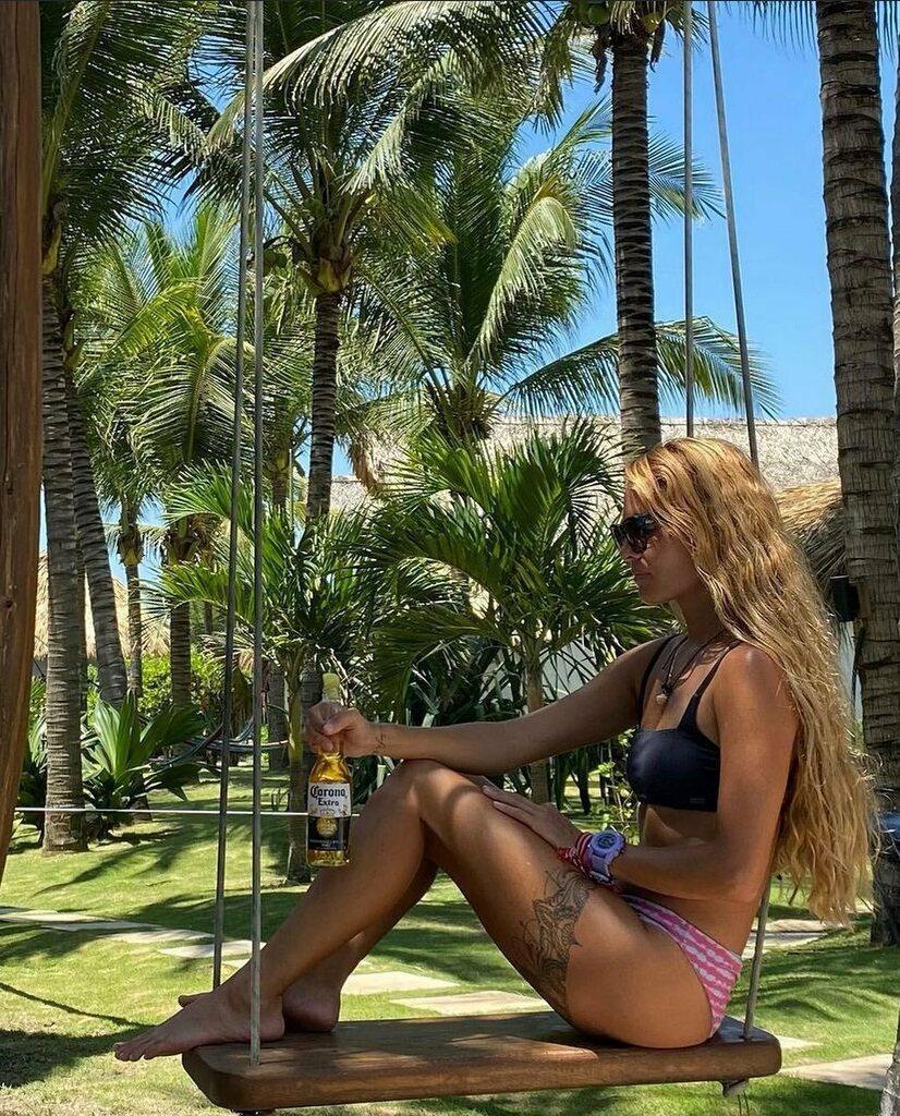 paredonsurf's tweet photo. It’s simple. We love the beach 💚⁣

📷 @ritamurga_ ⁣

#paredonsurfhouse #playaelparedon #guatemala #elparedon #travelguatemala  #surf #surfguatemala #paredon https://t.co/WJJQL9Si26 https://t.co/O3XO5TY5KQ