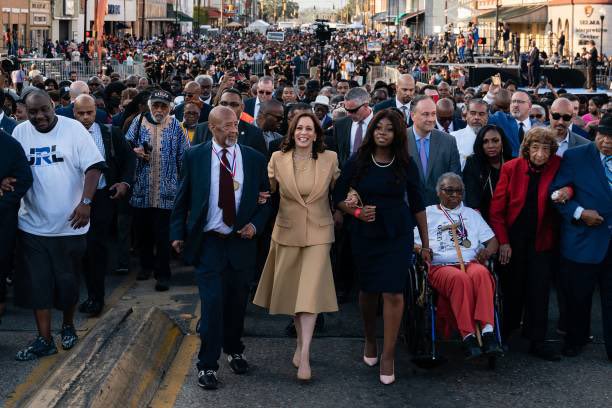 This photo of <a href="/VP/">Vice President JD Vance</a> Harris leading the March across the Edmund Pettus Bridge today is extremely powerful. ✊🏾