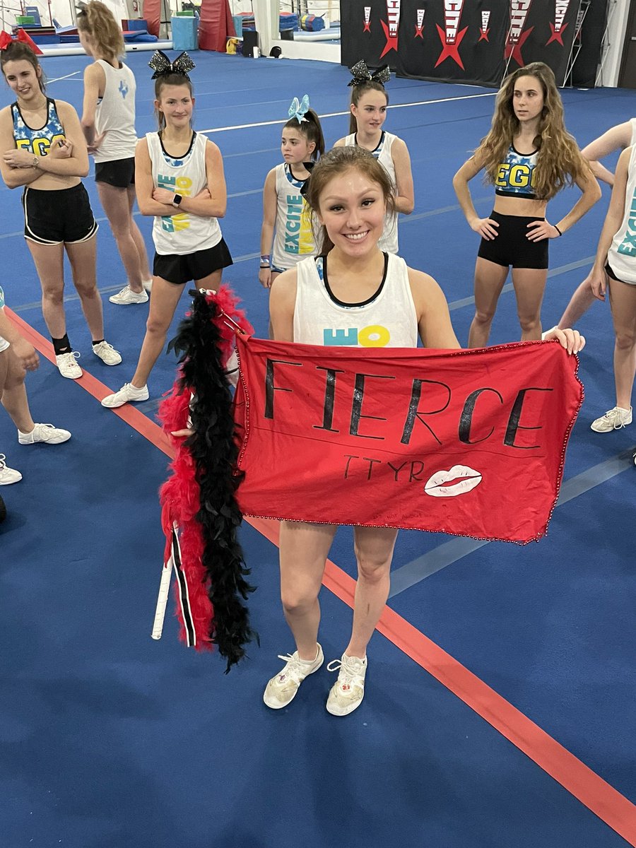 ExciteFierce's tweet photo. Congrats Bailee!! 😍😍 https://t.co/1r10q0nIqR