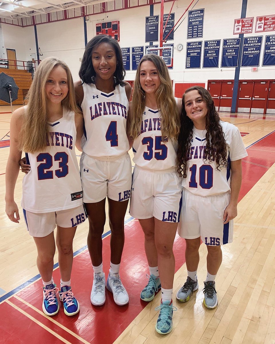 LHSHOOPS23's tweet photo. To @laurenwalton23 @CathersOlivia @Cjjacobs16 @Anaya_Brown04 Can’t thank you 4 enough for everything you have done! You 4 have left big shoes to fill with this program moving forward. You guys will be missed dearly. The world is getting 4 amazing young ladies! WE LOVE YOU❤️ https://t.co/CD1J7j27QF