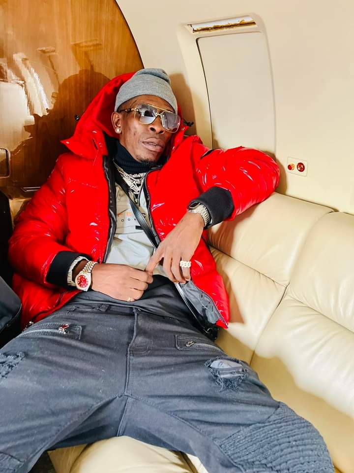 Prince4Shatta's tweet image. Senior In Sin 😂❤️👑
#1Don #1Man #1Stand
#ElGringo
#GOGALBUM