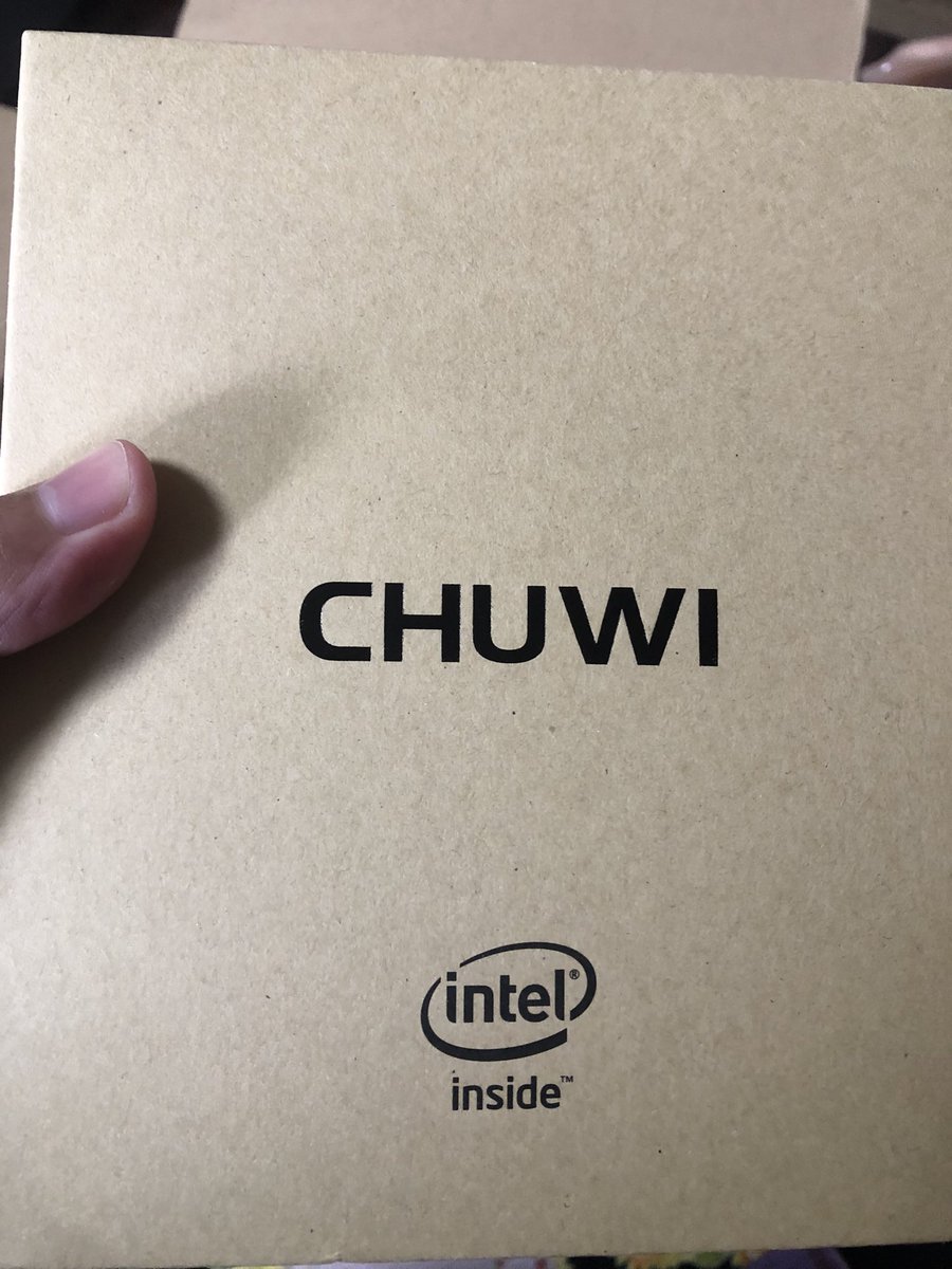 eiji8907's tweet photo. 四半世紀使った(嘘)
surfaceがお釈迦になったので
#ミニPC
#CHUWI
#ちゅーえい
#LarkBoxPro https://t.co/j7Ie2rWoNt