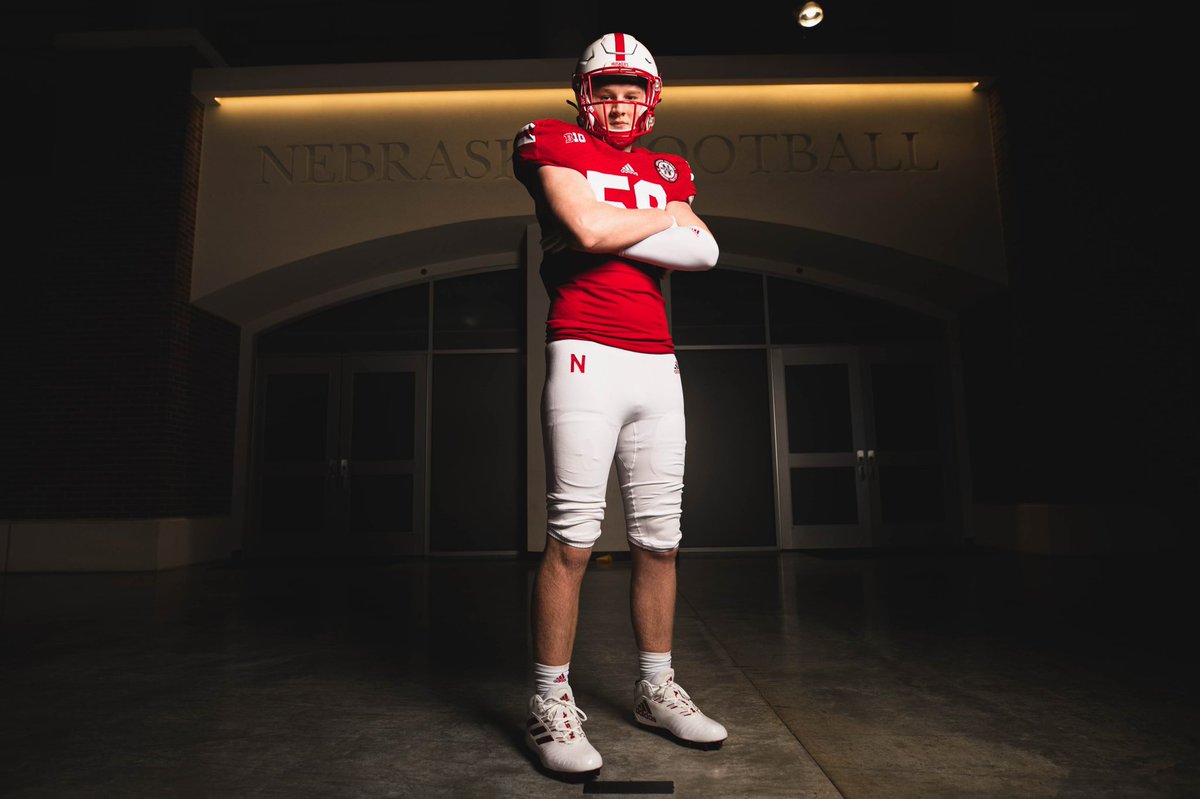 Thank you Nebraska for having me down for a great Junior Day visit!🔴⚪️
@SeanDillonNU <a href="/coachwilhite/">Kenny Wilhite</a> <a href="/DonovanRaiola/">Donovan Raiola</a> @NEB_Recruiting @HuskerFBNation