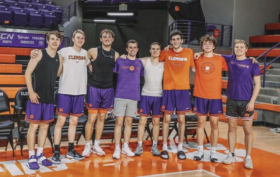 Bait Boys on Twitter "Mmmmm so many hotties it’s hard to choose 🤤🤤🤤