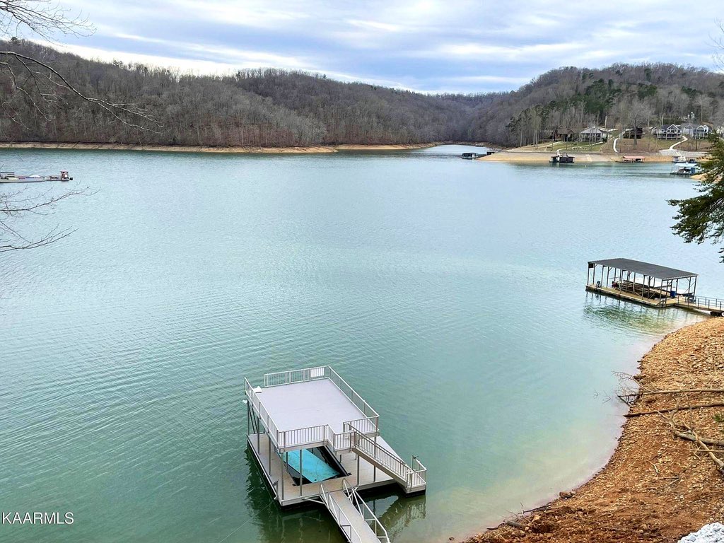 barndominium_us's tweet photo. Somethin’ slight.
247 Bankwood Ln, La Follette, TN. https://t.co/YrXCZOLsAD