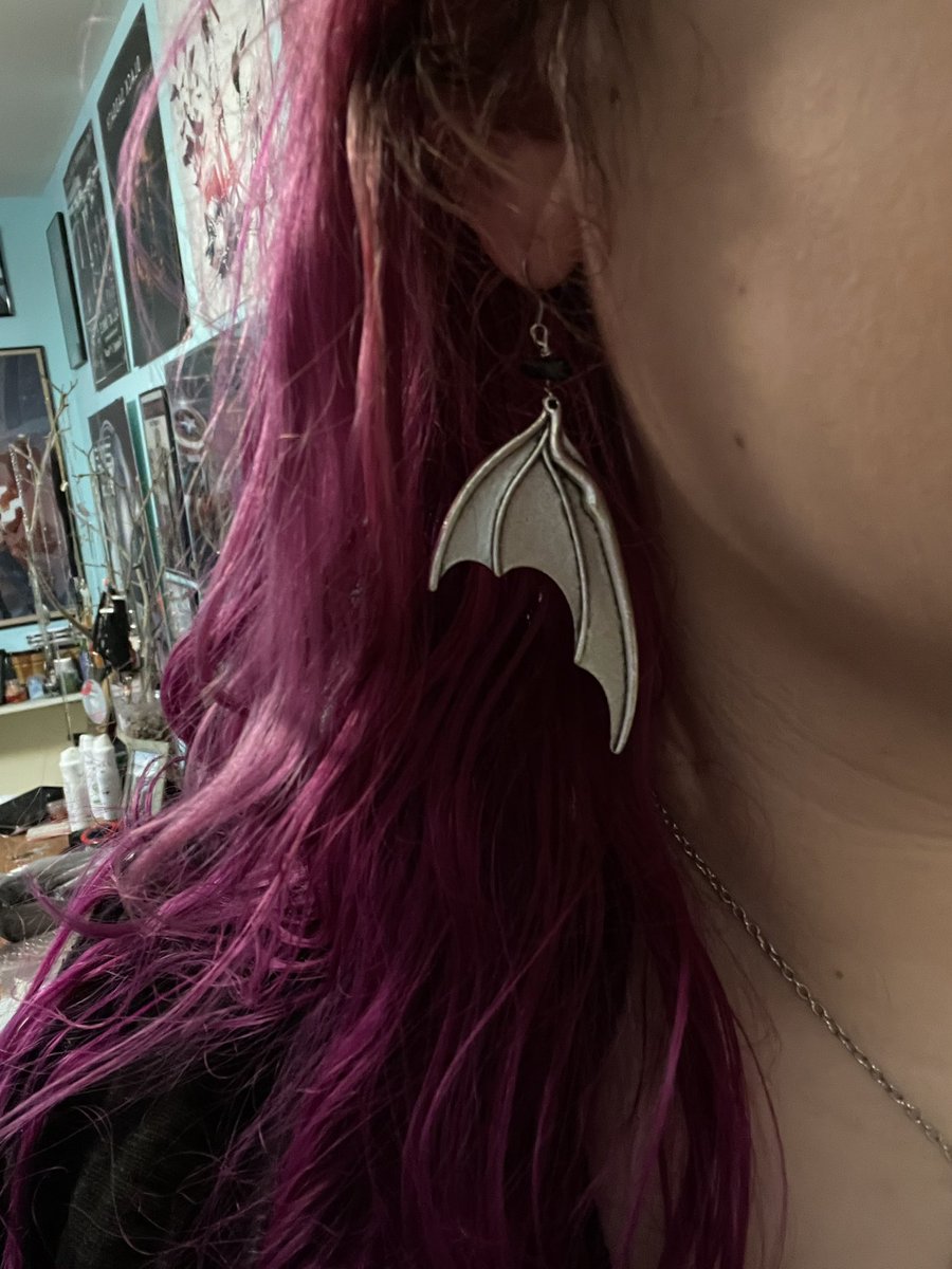 my new bat wing earrings from <a href="/raven_beads/">raven beads // SHOP CLOSED</a>/<a href="/ShopKauldron/">Kauldron</a> arrived just in time to go see the batman and i’m obsessed