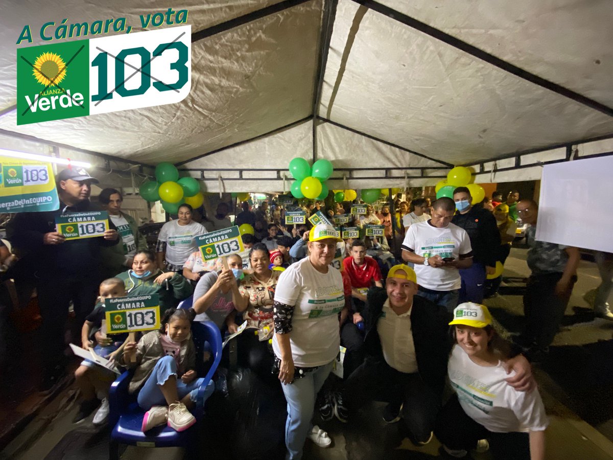 Camilolondonob's tweet photo. ¡Gracias a Robledo Córdoba! Por la acogida y el cariño por este proyecto de trabajo en equipo con el que llegaremos al Congreso para trabajar por el deporte, la educación y la empresa #LaFuerzaDeUnEQUIPO #Verde103🌻 #CamiloLondoño https://t.co/8TplGDdUav