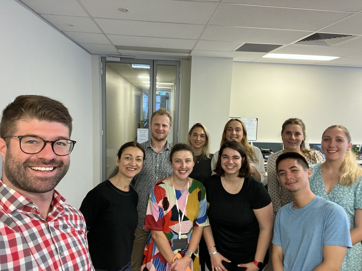 After over a year of trying (and COVID thwarting) it’s wonderful to welcome <a href="/nebulasector7/">Stela Petkova</a> to the team! <a href="/neuronick_/">Nick Everett</a> <a href="/erinperino/">Erin</a> <a href="/GabriellaNGuy/">Gabriella Guy</a> @MiaLangguth @BadolatoConnie