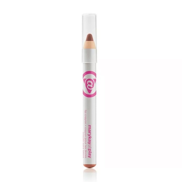 dguddemi06's tweet photo. So good I had to share! Check out all the items I'm loving on @Poshmarkapp from @saundra_rock @Guitanaa @mystifygifts #poshmark #fashion #style #shopmycloset #toofaced #tarte #marykay: https://t.co/sODVOUNvRQ https://t.co/S6EJRTNRE5