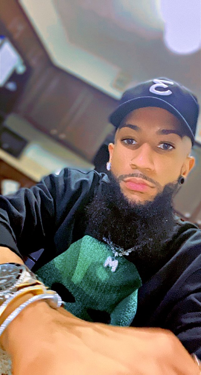 Imp0rt3d_'s tweet photo. I guess I’ll step out tonight 🙂 https://t.co/xJnMoiWjCG