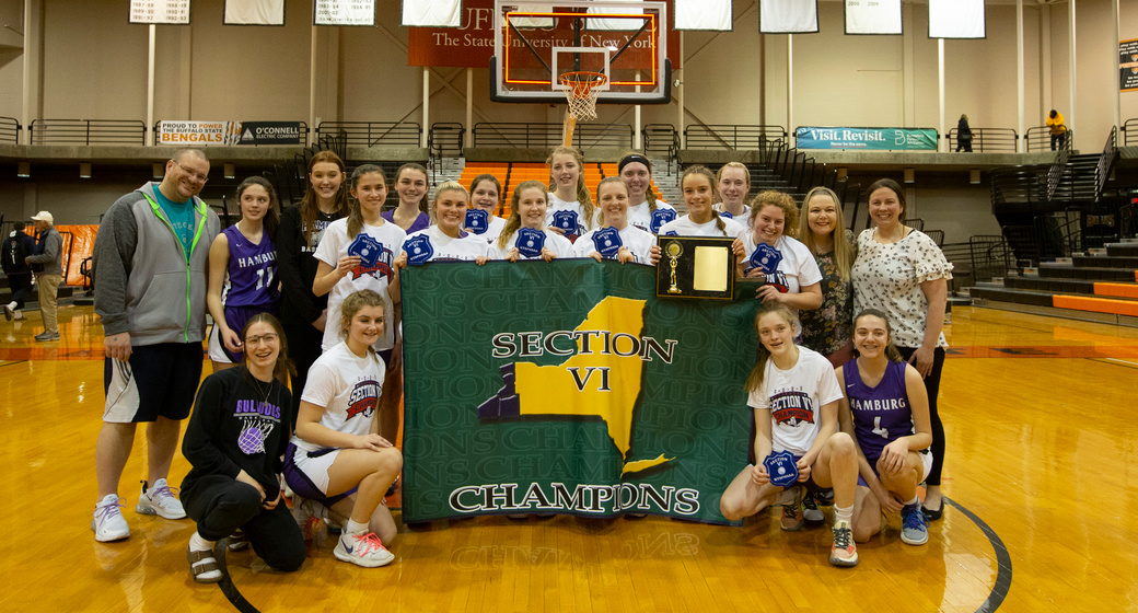 hsjrphoto's tweet photo. .@girls_hamburg defeat Sweet Home 63-32 to win the @Section6GirlsBB Class A1 Championship. https://t.co/oyZscbWfzT