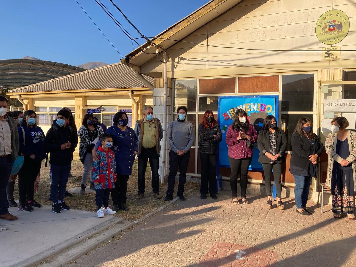 AjiEscuela's tweet photo. #infoaji #hijuelas #inicioañoescolar2022 El #día #Miercoles 2 de #Marzo #2022 fue un #día #lleno de #emociones para #todos los #integrantes la #comunidad #ajiescuela #ajiavanza #hijuelasavanza https://t.co/PafneYISt7