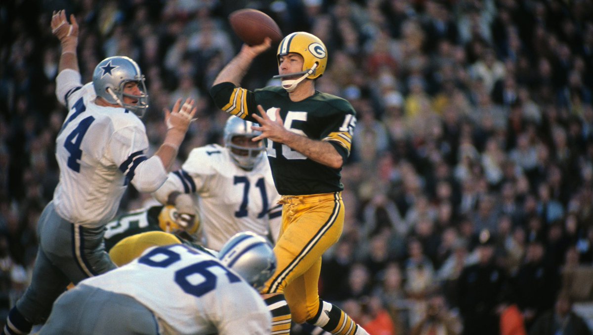 AaronNagler's tweet photo. Both Brett and Aaron were great in their prime but fell short in their later years in the January cold. You know who didn’t? Bart. Starr. https://t.co/5glLqL4ItZ