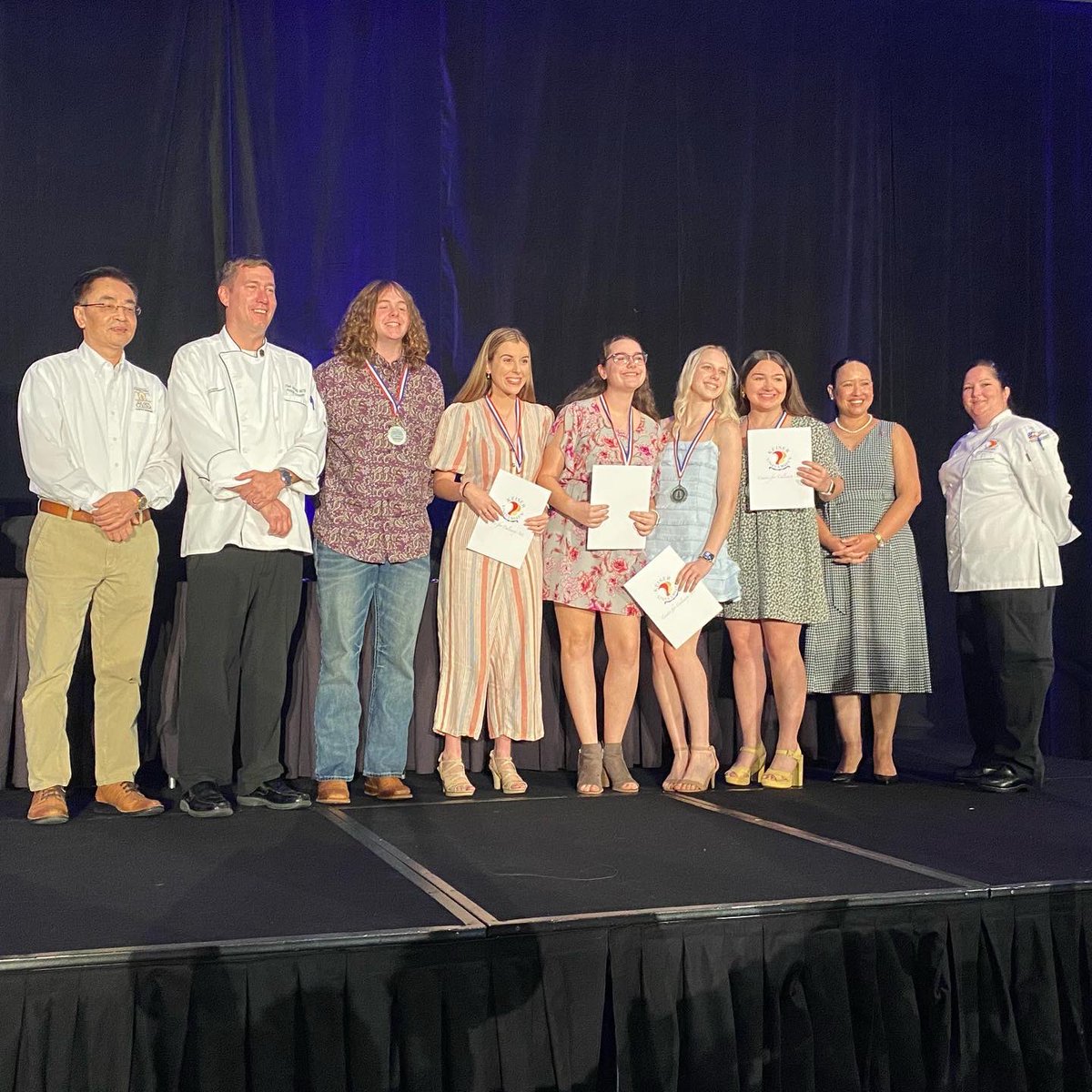 VooDooChef13's tweet photo. Congratulations to the @strawberrycrest High School Culinary Team for winning FIRST place at the Florida @ProStart Competition today! Great job! #VooDies #SupportHighSchoolCulinary @HCPSCTAE @HillsboroughSch https://t.co/pVWPKToGdH