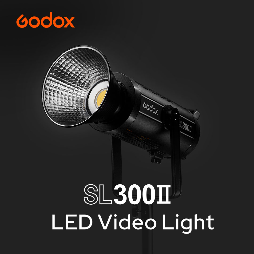 GodoxGlobal's tweet photo. SL300II continues the excellent quality and performance of SL II series while providing a stronger output, which further unleashes your creative potential and fulfills the needs for more applications!
#godoxlighting #NewRelease #continuouslight #videographer #photography https://t.co/WsZHyfaVHG