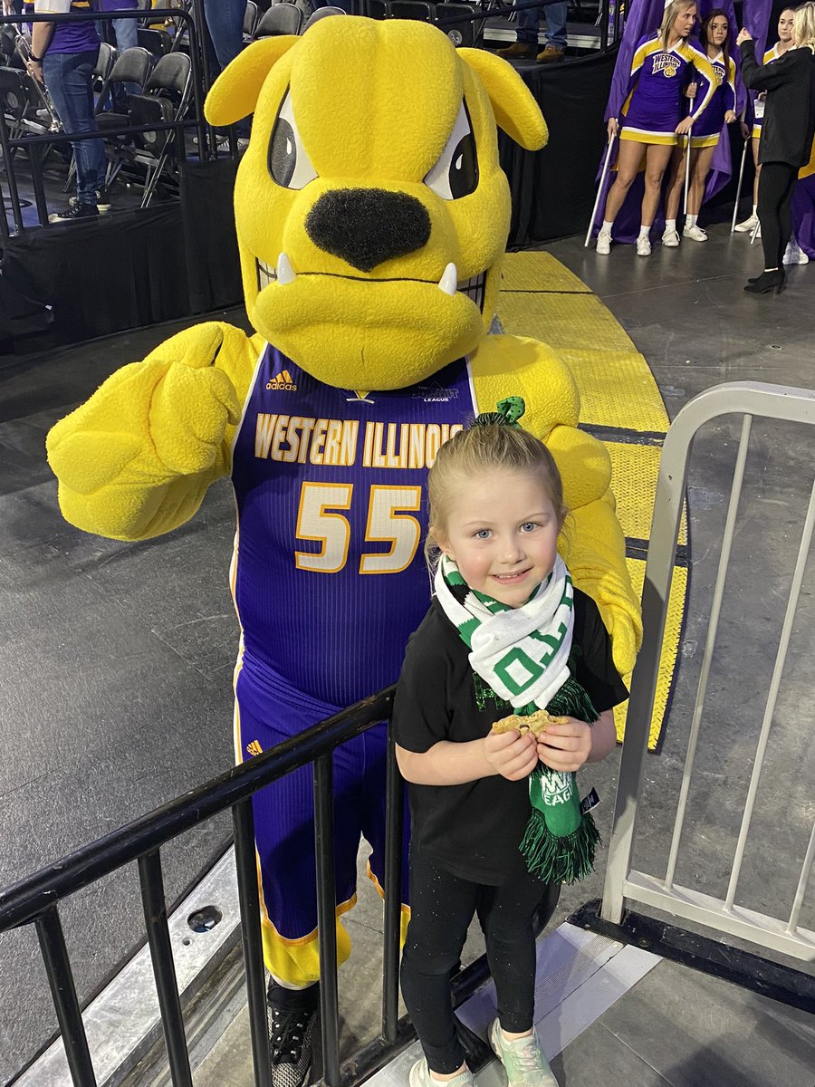 This kid loves mascots! 💜💛